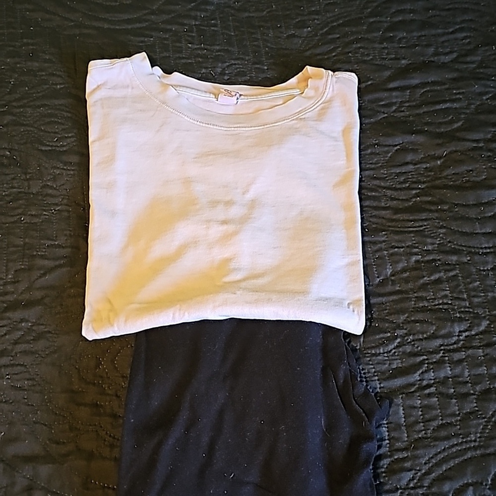 Old navy big kids shirt and leggings